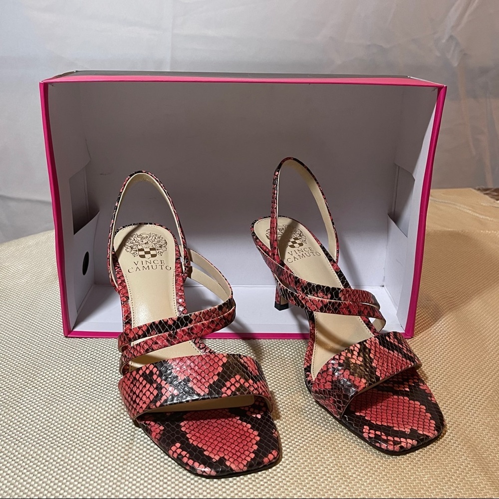 Vince Camuto, New Savesha Women Sandal. - Picture 2 of 7
